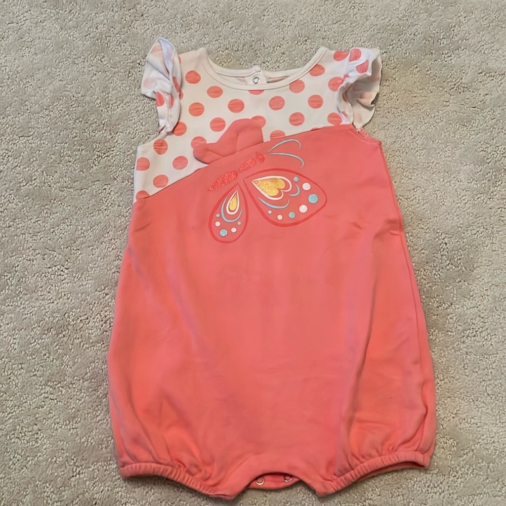 Super cute onesie for a baby girl, 24 months